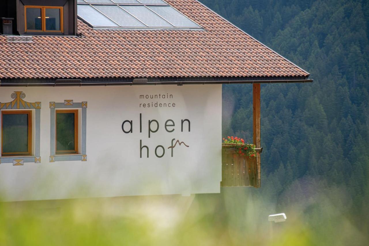 *** Hotel Alpenhof KG d. Gasser Renate Brixen Exterior foto